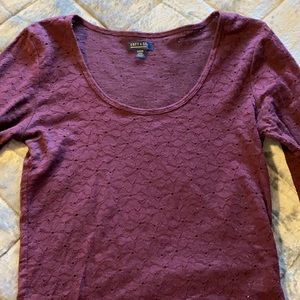 American eagle long sleeve maroon top
